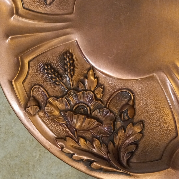 Albert Gilles Vintage Copper Embossed Wall Hanging/Plate - Picture 4 of 10